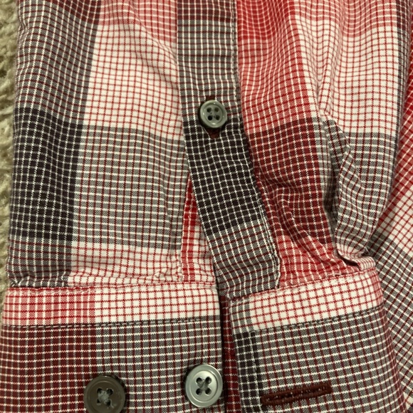 Express Fitted Button Down - Picture 3 of 4
